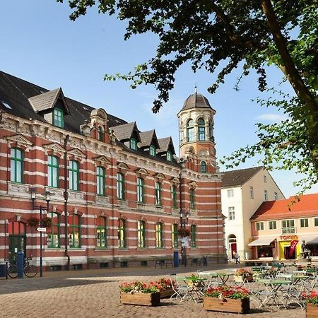 Zum Kaiserlichen Postamt Parchim Exterior photo